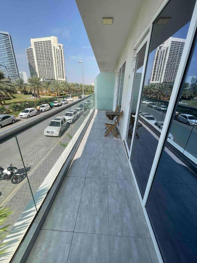 Apartamento Amazing Park View! Jvc /New 1Br Dubái Exterior foto
